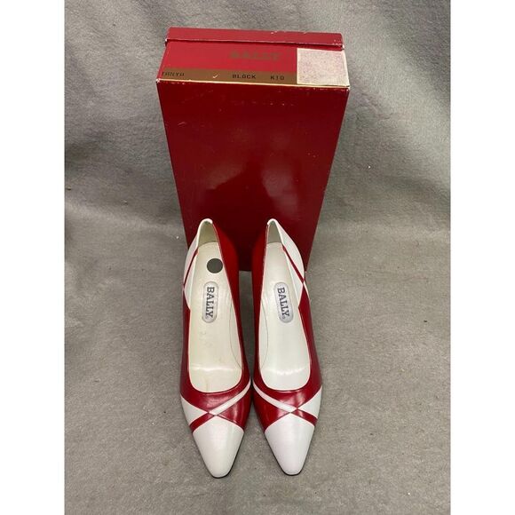 BALLY WOMEN'S WHITE & RED 3 INCH PUMP HEEL‎ SHOES SIZE 7 M NOS - Picture 1 of 6